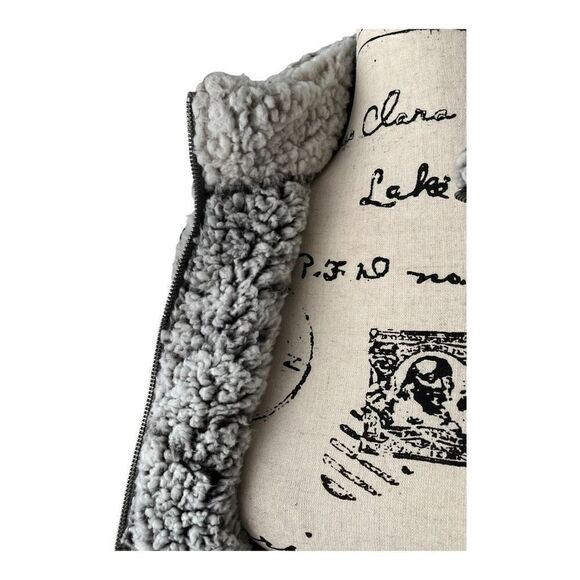 Blue Rain Women’s Gray Sherpa Zip-up Vest Size Medium - Picture 5 of 8